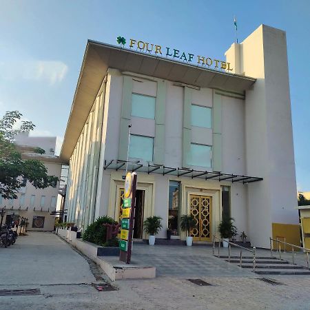 Four Leaf Hotel,Budaun Экстерьер фото