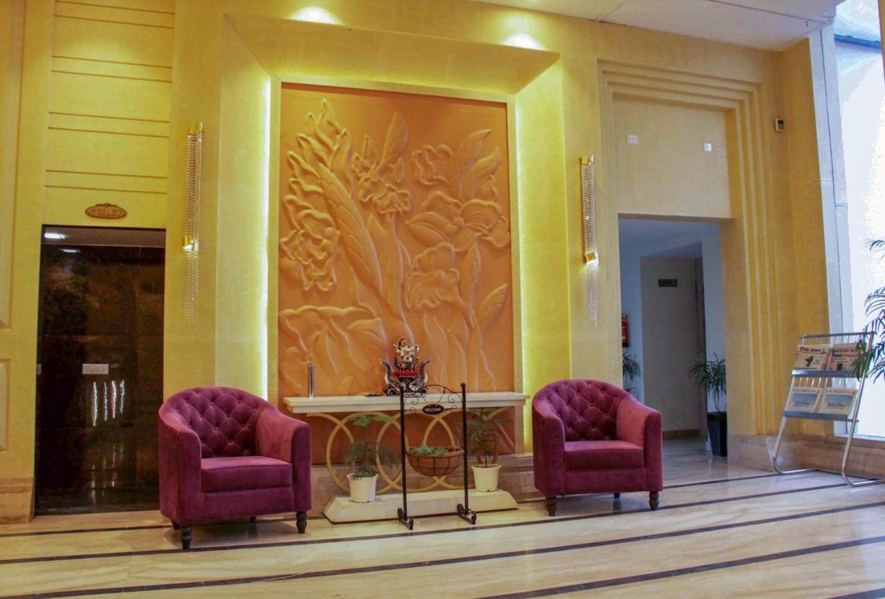 Four Leaf Hotel,Budaun Экстерьер фото
